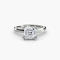Solitaire ring in white gold with an Asscher-cut centre stone