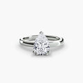 Solitaire ring in white gold with a pear-shaped centre stone