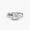 Solitaire ring in white gold with a radiant-cut centre stone
